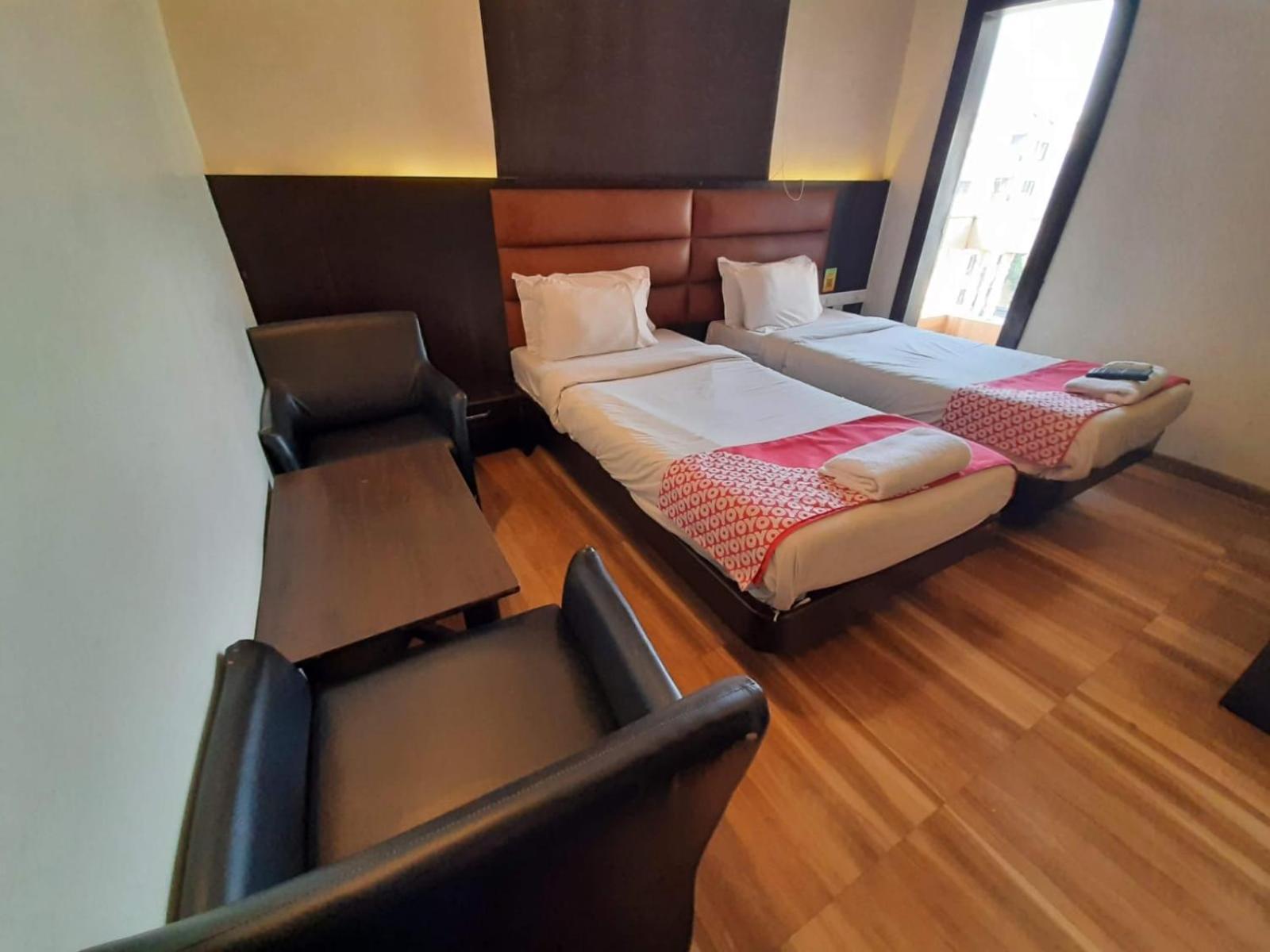 Hotel Saikripa Imperial Daman Exteriér fotografie